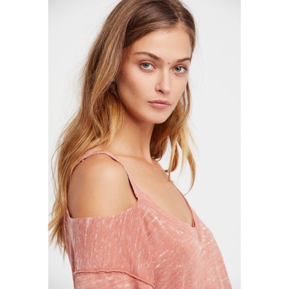 ๐ฅณ๐ฅณHP๐ฅณ๐ฅณFP Cedar Surfs Up Tee NWT - Picture 2 of 4